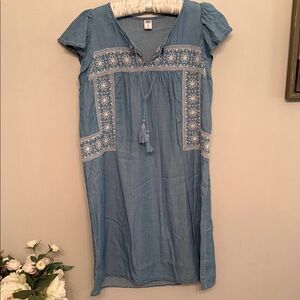 Old Navy Light Blue Midi chambray Dress with White Embroidery
